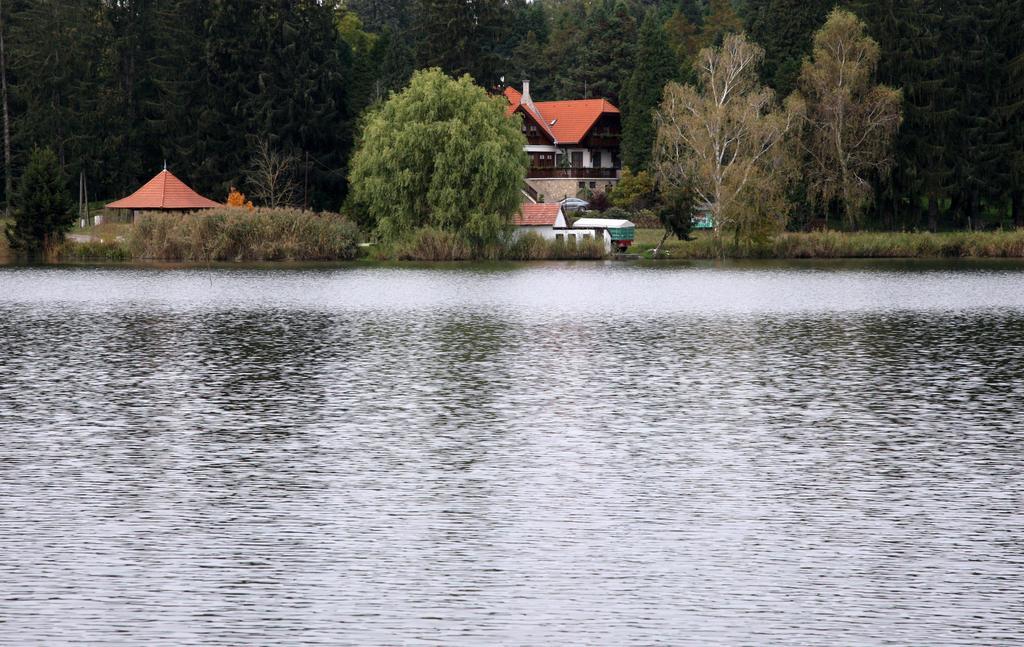 Agneslaki Okoturisztikai Centrum Es Vadaszhaz Надьканіжа Екстер'єр фото